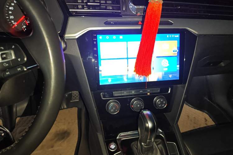 Used Volkswagen Magotan 2017 330TSI DSG Leading Model
