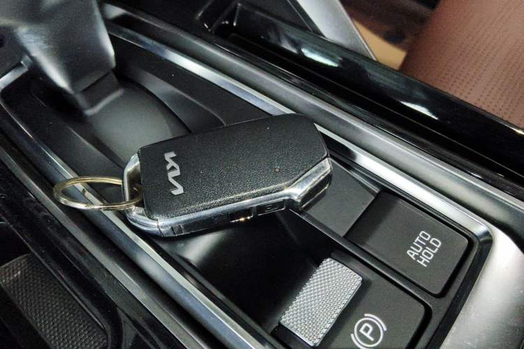 Used Kia Sportage R 2021 Ace 2.0L Splendid Edition Vehicle Key