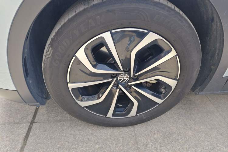 Used Volkswagen ID.4 X 2023 Pure Smart Edition Left Front Wheel Hub