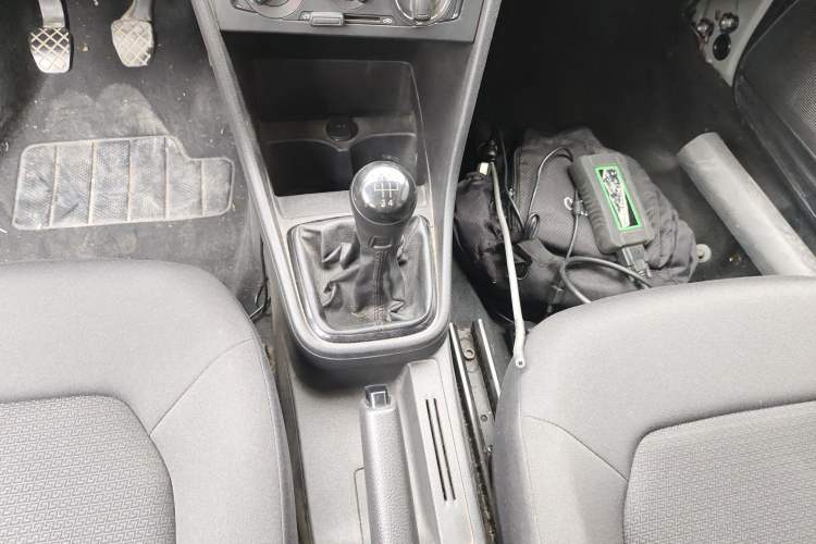 Used Volkswagen Santana 2013 1.4L Manual Fashion Edition Gear Lever