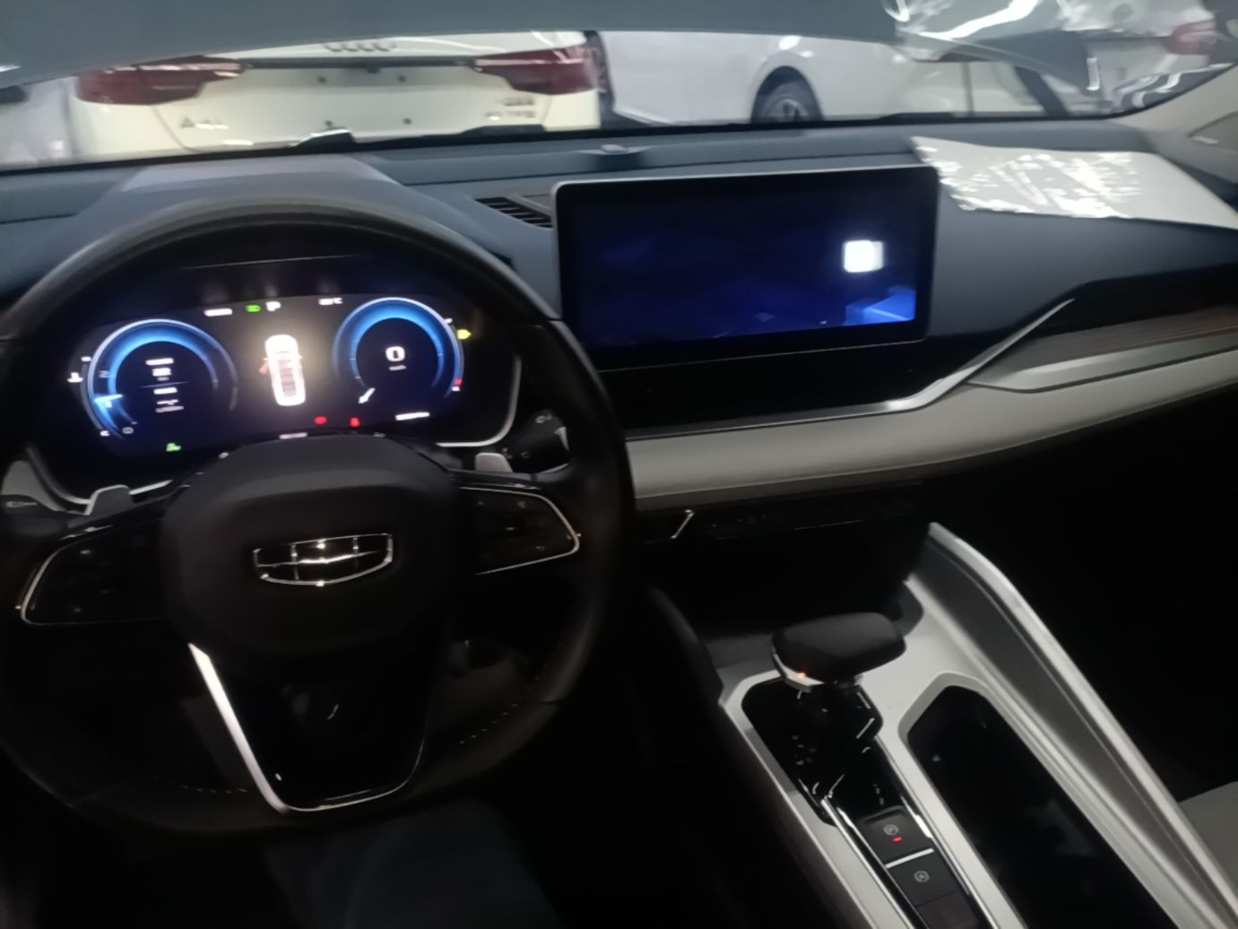 Geely Auto Preface 2023 2.0TD Prestige Version — снимка 12