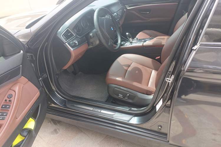 Used BMW 5 Series 2014 520Li Elegant Model Driver Seat