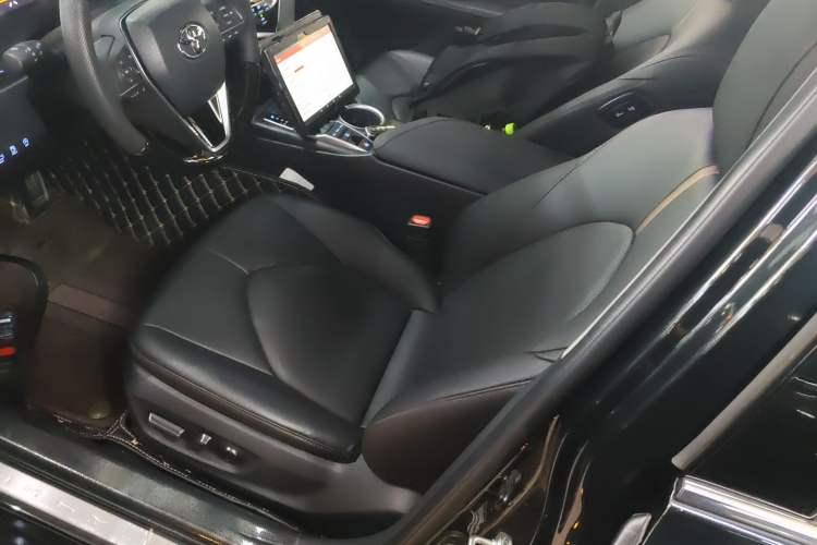 Used Toyota Camry 2023 2.5G Luxury Edition Left Front Seat