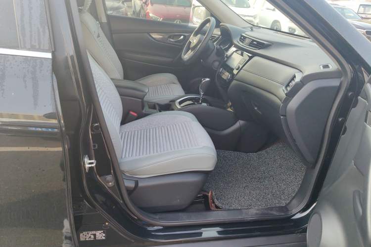 Used Nissan X-Trail 2017 2.0L CVT Comfort Edition 2WD