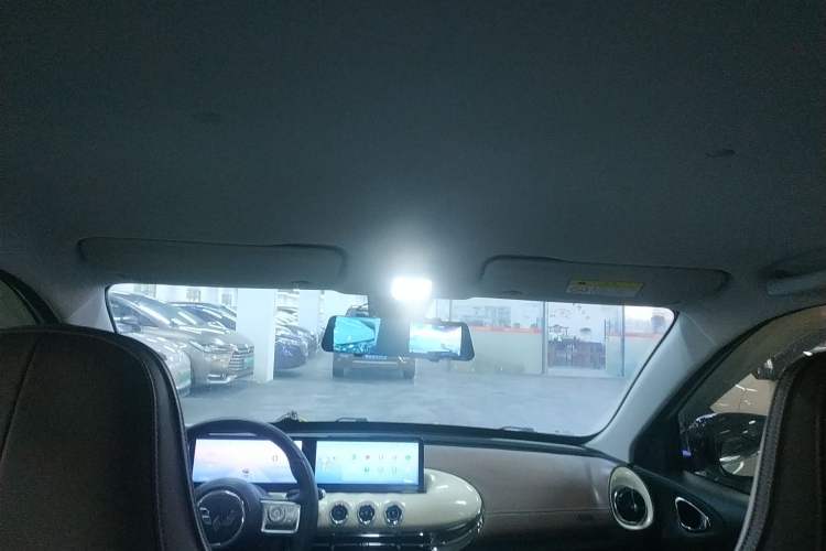 Used Wuling Bingo 2023 410 km Lingxi Deluxe Edition Headliner