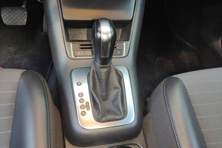 Used Volkswagen Tiguan L 2015 1.8TSI Automatic Two-Wheel Drive Trend Edition