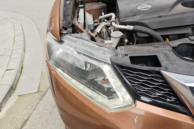 Used Nissan X-Trail 2015 2.0L CVT Comfort MAX Edition 2WD
