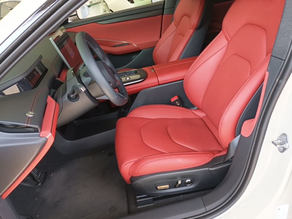 Xiaomi Auto SU7 2024 Rear-Drive Long-Range Intelligent Driving Version — снимка 17