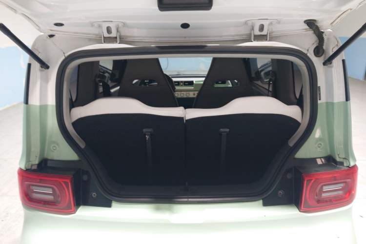 Used Wuling Hongguang MINIEV 2022 Macaron Premium Model – Lithium Iron Phosphate