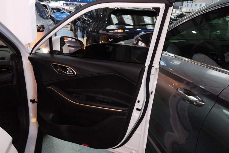 Used SOL E40X 2021 Silver Armor Edition