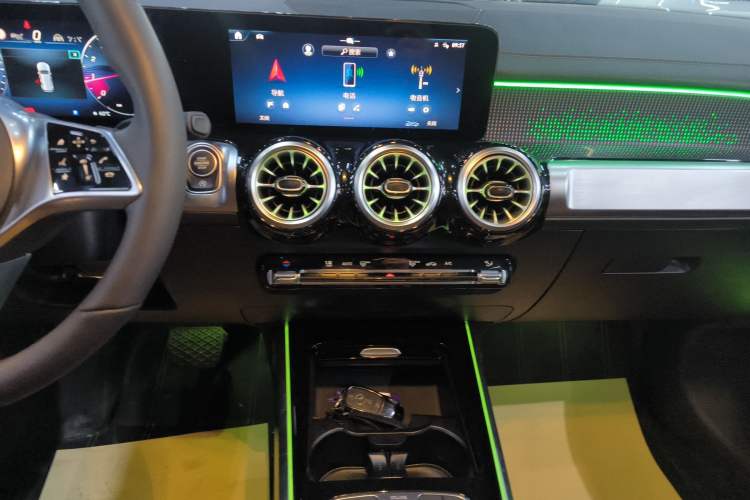 Used Mercedes-Benz GLB 2025 GLB 220 Sport Edition