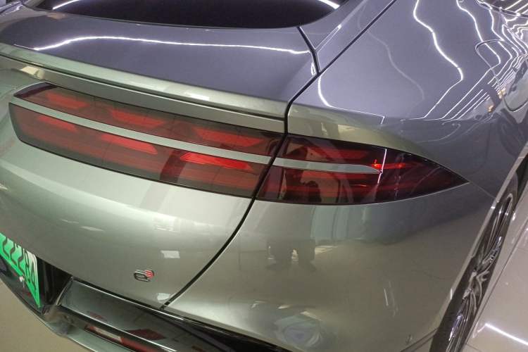 Used Denza Z9GT 2024 1100 Four-Wheel Drive Ultra Version Right Rear Taillight