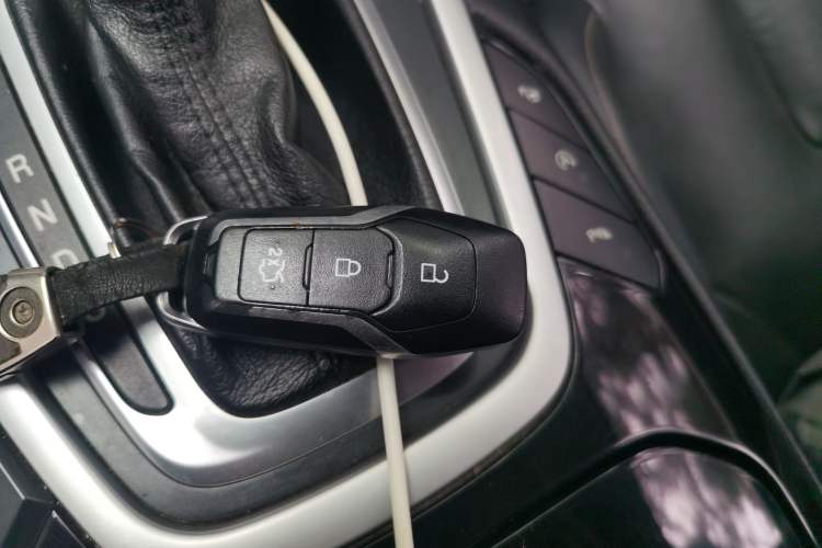 Used Ford Edge 2016 EcoBoost 245 Four-Wheel Drive Titanium 7-Seater
