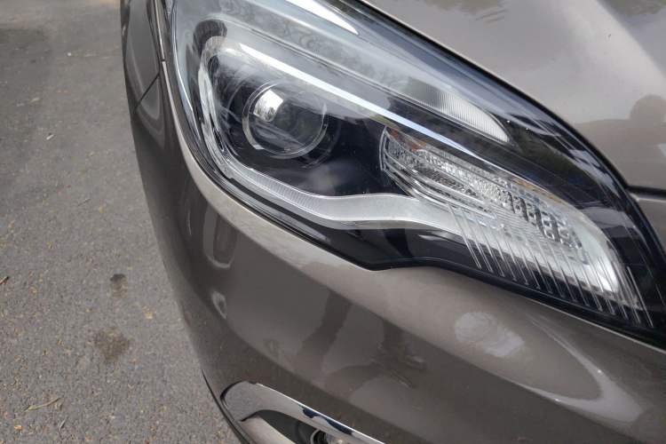 Used Buick Envision 2016 20T Two-Wheel Drive Leading Version