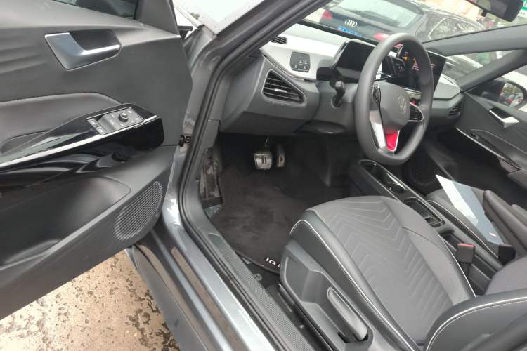 Used Volkswagen ID.3 2023 Pure Smart Edition