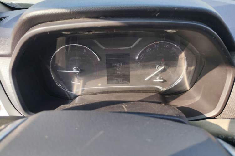 Used SAIC MAXUS T60 2017 2.8T Diesel Manual Two-Wheel Drive High-Ride Elite Long-Body Emission Standard V
