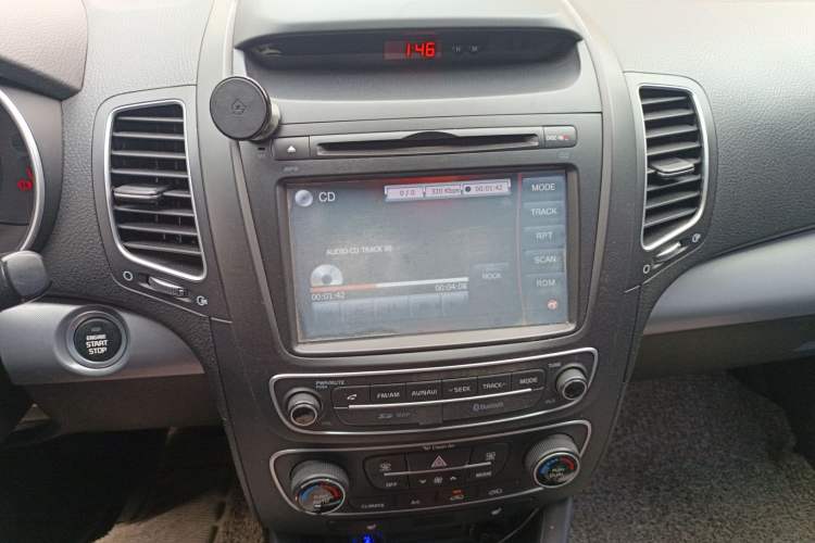 Used Kia Sorento 2013 2.4L 7-Seater Gasoline Luxury Version China IV Standard