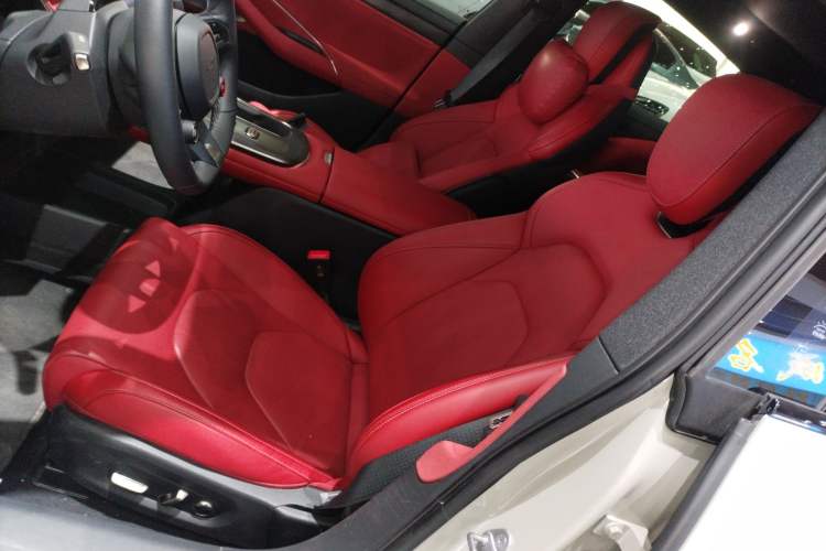 Used Xiaomi Auto SU7 2024 Rear-Drive Long-Range Intelligent Driving Version
