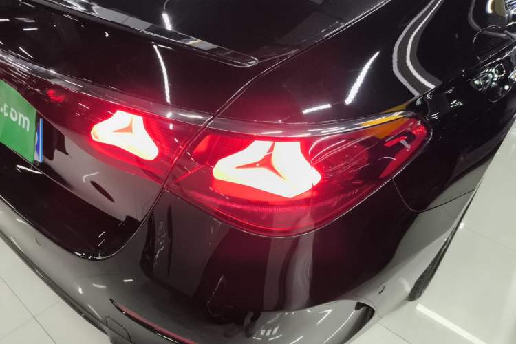 Used Mercedes-Benz E-Class 2025 Refresh E 300 Fashion Edition Sport Version
