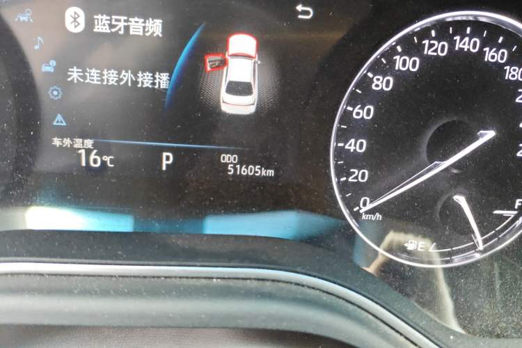 Used Toyota Avalon 2019 Dual-Engine 2.5L XLE Prestige Version China VI Standard Odometer Close Up