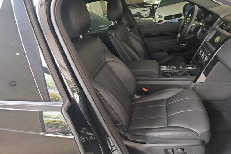 Used Land Rover Discovery 2020 2.0T SE