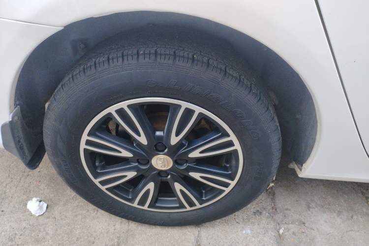 Used BYD F3 2016 1.5L Automatic Luxury Model Exterior 5