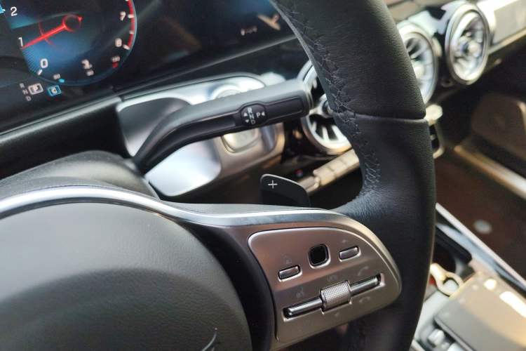 Used Mercedes-Benz GLB 2023 GLB 220 Fashion Model
