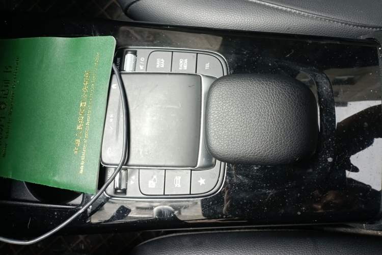 Used Mercedes-Benz A-Class 2020 Second Facelift A 180 L Sport Sedan Gear Lever