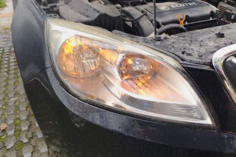 Used Buick GT 2013 GT 1.6L Automatic Fashion Edition Right Front Headlight