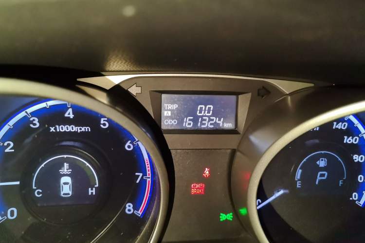 Used Hyundai ix35 2012 2.4L Automatic Two-Wheel Drive Prestige Edition GLS Odometer Close Up