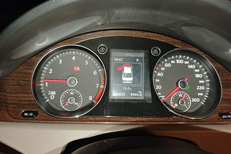 Used Volkswagen Magotan 2015 1.8TSI Prestige Model
