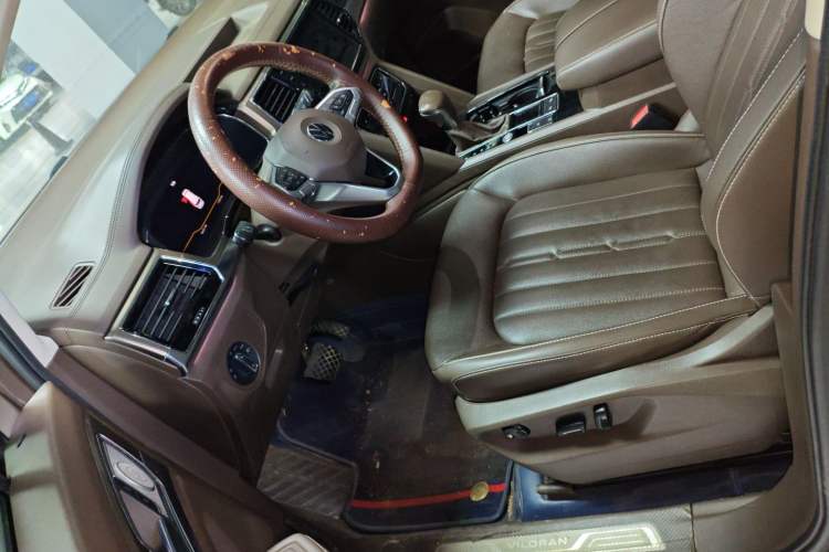 Used Volkswagen Viloran 2020 330TSI Luxury Edition Left Front Seat