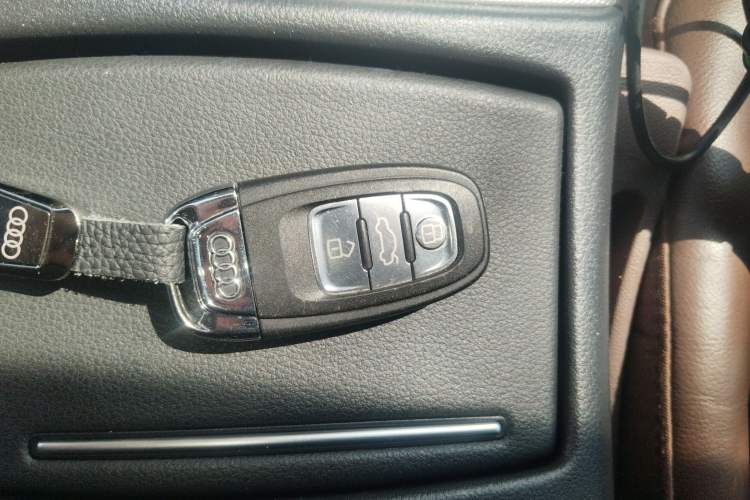 Used Audi A6L 2018 30th Anniversary Edition 35 TFSI Fashion Model
