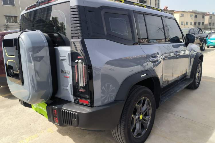 Used JETOUR Traveler 2023 2.0T All-Wheel-Drive CrossPRO
