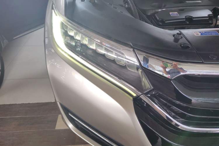 Used Honda UR-V 2017 370TURBO 2WD Prestige Edition China V Right Front Headlight