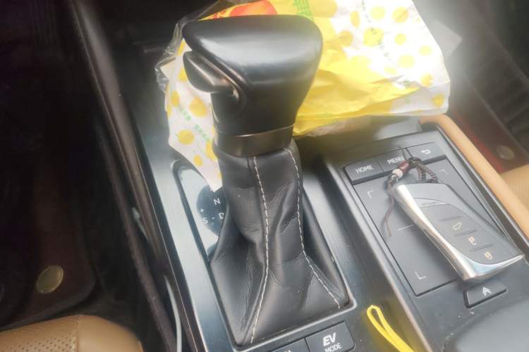 Used Lexus ES 2021 300h Excellence Edition
