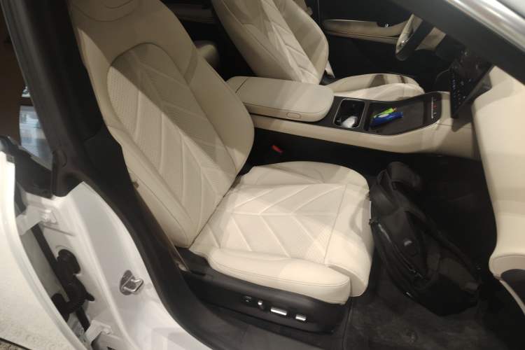 Used Nio ET5T 2025 75 kWh Touring
