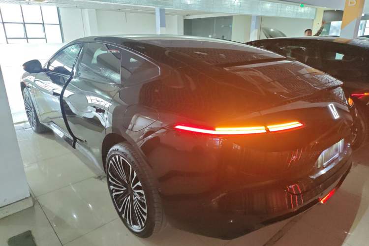 Used Avatr 12 2025 Ultra Extended-Range Edition Exterior 2