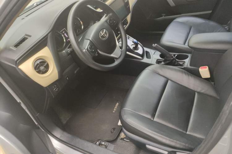 Used Toyota Levin 2017 Revised Dual-Engine 1.8H GS E-CVT Elite Sunroof Version China V Standard
