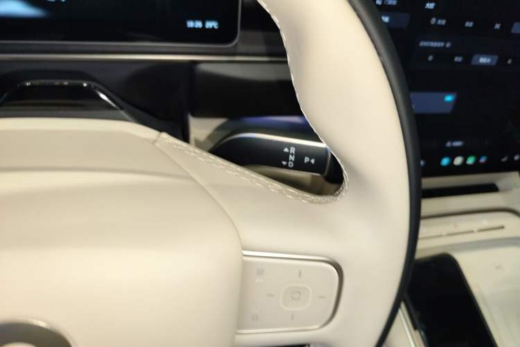 Used Nio ES6 2025 75 kWh Gear Lever