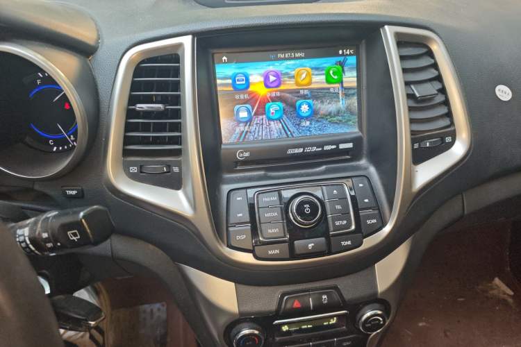 Used CHANGAN Eado 2015 1.6L Manual Junku Model China IV Standard
