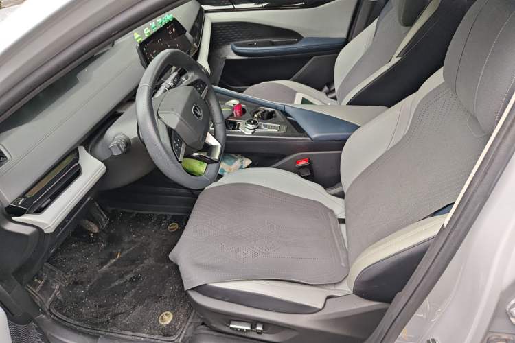 Used CHANGAN UNI-V iDD 2023 ZhiDian iDD 1.5T 113km ZhiKu Model