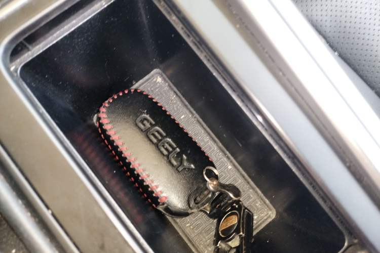 Used Geely Auto Vision X6 2018 1.4T CVT 4G Connected Flagship Edition Vehicle Key