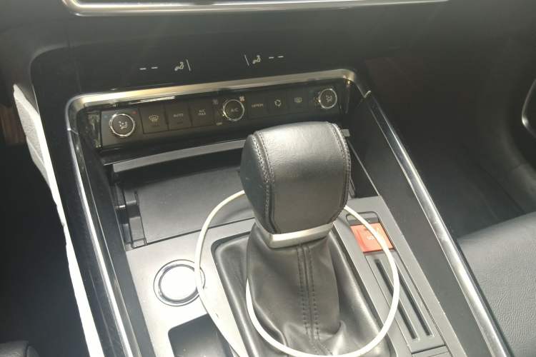 Used Citroen C5 2017 350THP Automatic Luxury Model Gear Lever