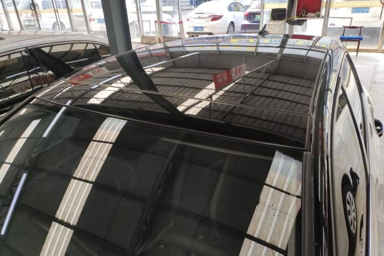 Used Volkswagen Golf 2024 280TSI DSG Pro 50th Anniversary Edition Roof