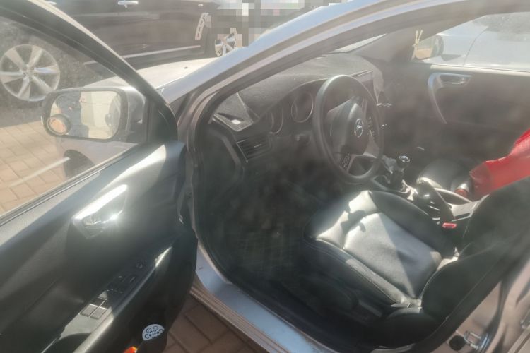 Used Soueast V5 Lingzhi 2014 1.5L Manual Luxury Model Driver Seat