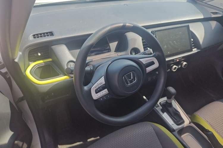 Used Honda Fit 2021 1.5L CVT Trendy Version Center Console