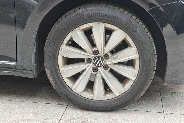 Used Volkswagen Passat 2020 330TSI Elite Edition China VI
