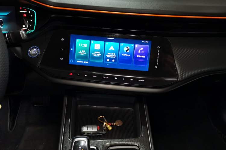 Used Dongfeng Aeolus Yixuan MAX 2023 1.5T Ultra-Stylish Trendsetting Dad Edition