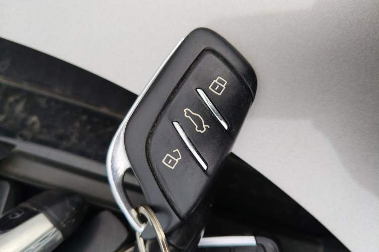 Used Roewe RX5 New Energy 2023 eRX5 Super Hybrid Prestige Edition Interior 1